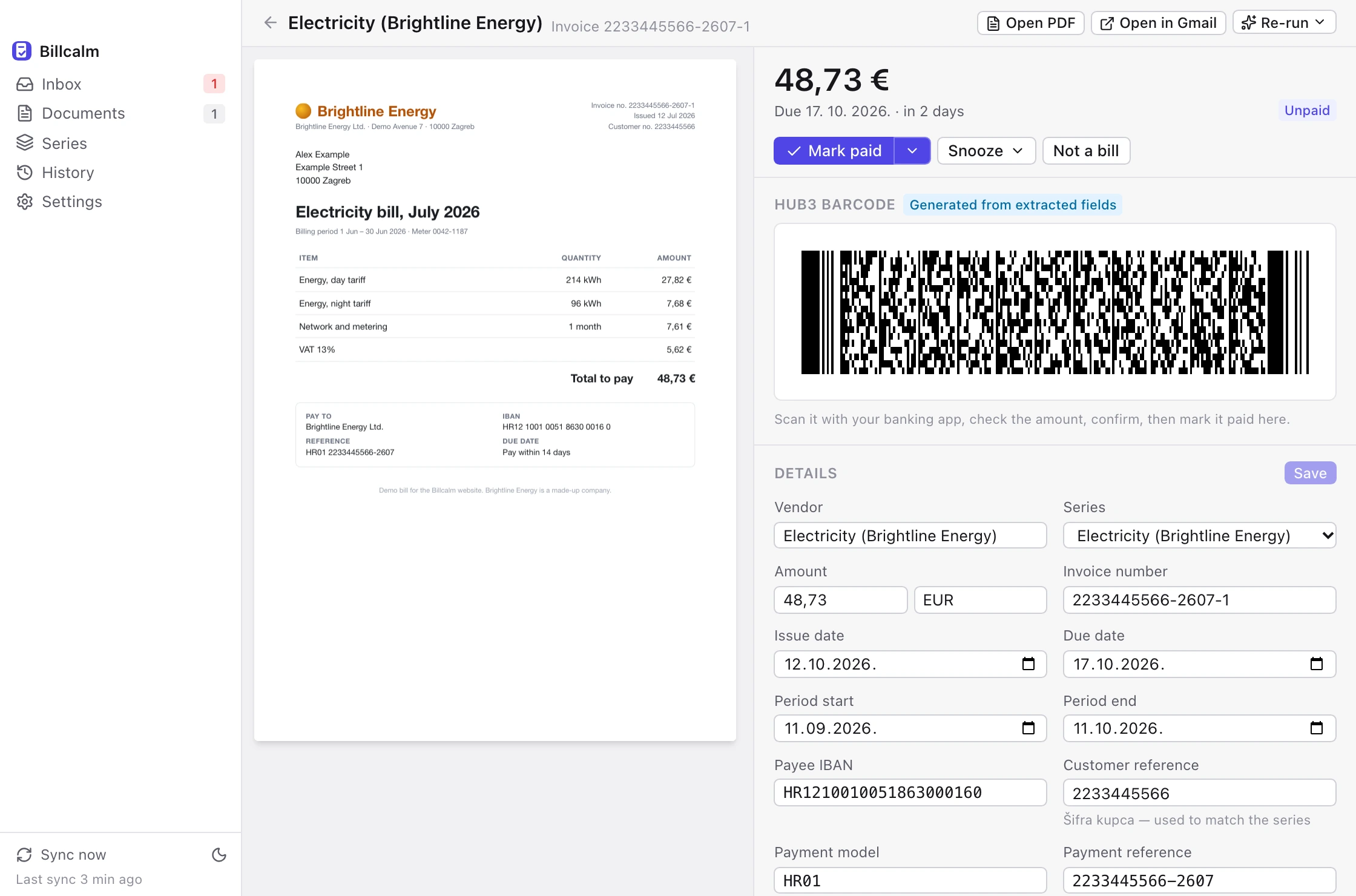 A bill opened in Billcalm: the PDF on the left, and the amount, due date and payment details read from it on the right.